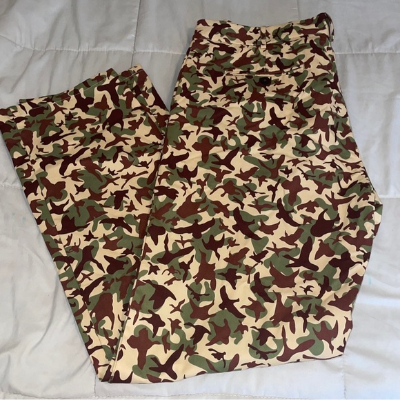 Southern Proper Wm Lamb & Son
Camo Duck Pants size 34x32 NWOT - Picture 2 of 5